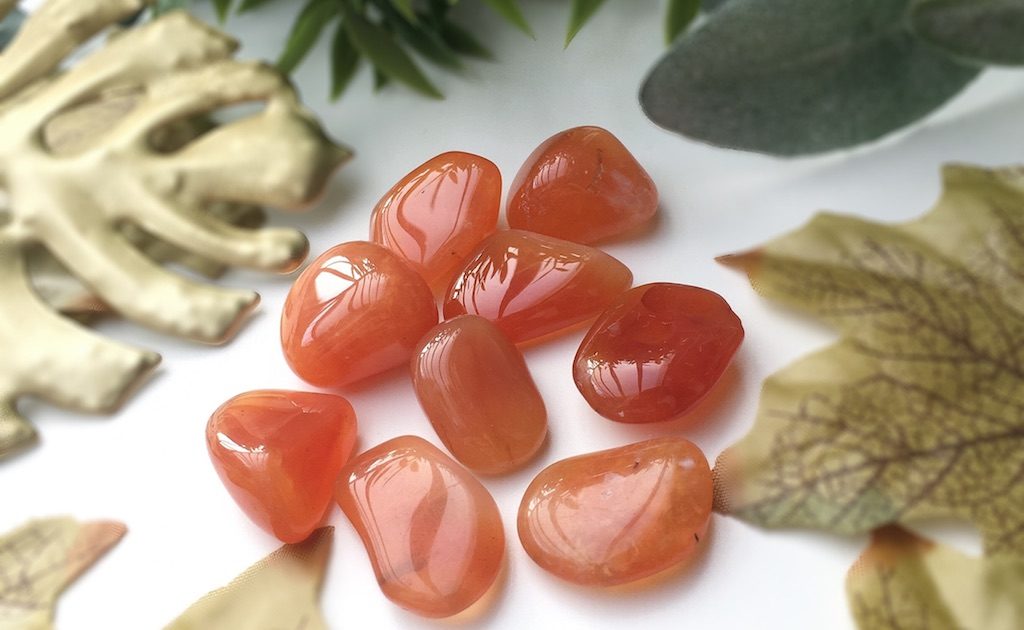 Carnelian is grounding and anchoring but also boosts confidence, creativity and zest for life. It has a strong, stimulating energy which helps motivate you to make the right life choices. Many people use it for protection too as it guards against hatred, envy and rage. It’s great for working on the base/ root or sacral chakras.
